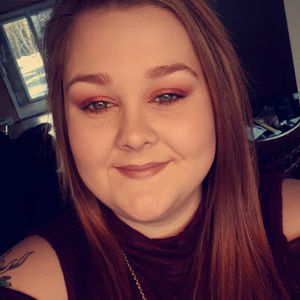 Meet your Posher, Emma-lea